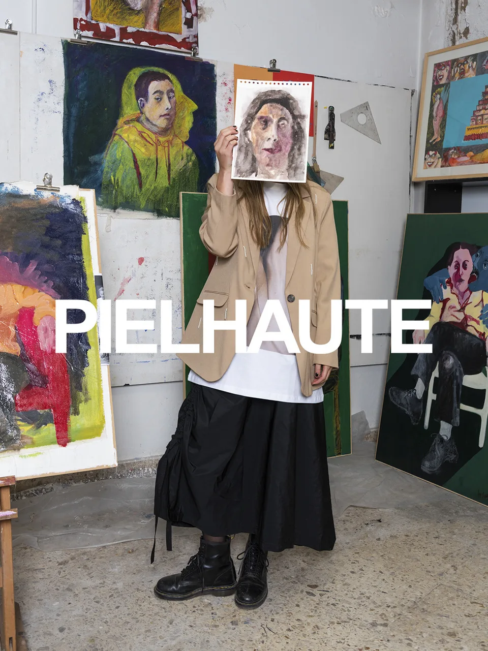 PIELHAUTE × LOLA BARES